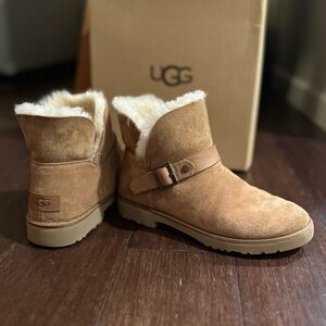 UGG Romely Short Buckle Boots